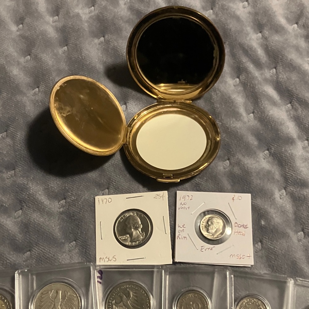 Assorted Coin Collection with Case - Picture 9 of 9
